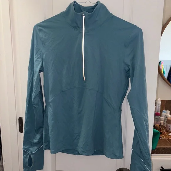 Lululemon quarter zip - Picture 2 of 4